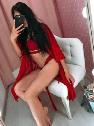 Полина